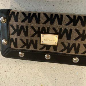 Michael Kors Womens Wallet